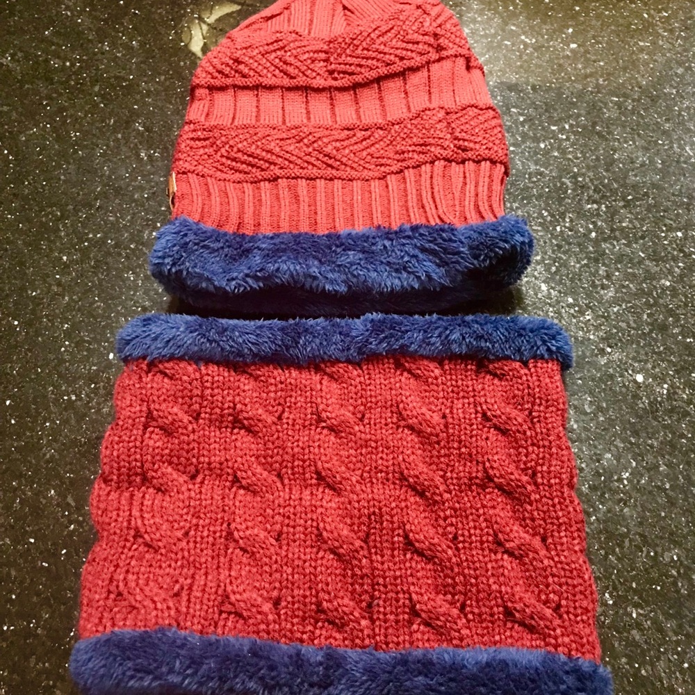 Winter hat and scarf set